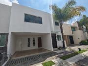 Casa en Venta en Fracc. Rinconada Santa Fé cerca...