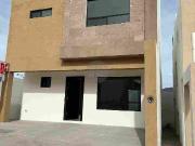 Casa en Venta en Fracc. San Vicente Saltillo Coahuila...