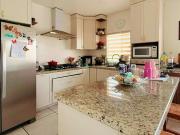 CASA EN VENTA EN FRACC. SARATOGA, ZONA RELIZ