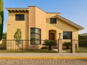 CASA EN VENTA EN FRACC VIÑEDOS TEQUISQUIPAN