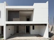 CASA EN VENTA EN FRACCIONAMIENTO ALTANA, ZONA SAN PEDRO...