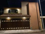 Casa en venta en fraccionamiento arcos del sur en zavaleta