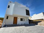 CASA EN VENTA EN FRACCIONAMIENTO ARGENTA, COL. RIO...