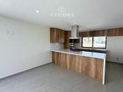 CASA EN VENTA EN FRACCIONAMIENTO ARGENTA, COL. RIO...