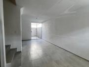 CASA EN VENTA EN FRACCIONAMIENTO BOSQUES DEL NEVADO
