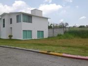 CASA EN VENTA EN FRACCIONAMIENTO CERRADO EN LAS FINCAS,...