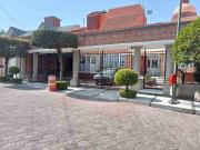 Casa en Venta en Fraccionamiento Colinas del Bosque,...