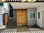 CASA EN VENTA EN FRACCIONAMIENTO CON ALBERCA