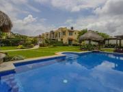 Casa en venta en Fraccionamiento con vigilancia en...