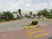 CASA EN VENTA EN FRACCIONAMIENTO CRYSTAL LAGOONS...