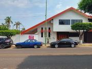 CASA EN VENTA EN FRACCIONAMIENTO EL MIRADOR