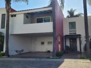 Casa en Venta en fraccionamiento en Puebla, Zona Calzada...
