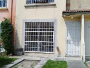 CASA EN VENTA EN FRACCIONAMIENTO HACIENDA DEL VALLE 2