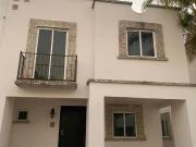 CASA EN VENTA EN FRACCIONAMIENTO LA MARINA