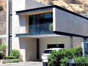 Casa en Venta en Fraccionamiento La Rioja, Tlajomulco de...