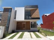 Casa en Venta en Fraccionamiento La Vid, Cuautlancingo,...