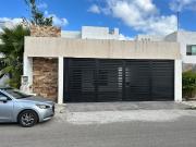 CASA EN VENTA EN FRACCIONAMIENTO LAS AMERICAS III MERIDA