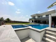 CASA EN VENTA EN FRACCIONAMIENTO LOMAS DE COCOYOC, MORELOS