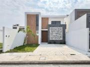 Casa en venta en fraccionamiento.Lomas de la...