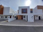 CASA EN VENTA EN FRACCIONAMIENTO LOMAS DE LAS ETNIAS,...