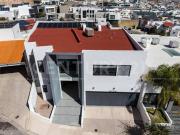 CASA EN VENTA EN FRACCIONAMIENTO LOMAS DE SAN CHARBEL EN...