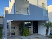 Casa en Venta en Fraccionamiento Lomas Del Valle, sobre...