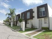 Casa en Venta en Fraccionamiento Oberoi, San Francisco...