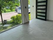 Casa en Venta en Fraccionamiento Privado a 7 minutos del...