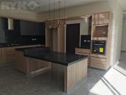 CASA EN VENTA EN FRACCIONAMIENTO PRIVADO AL SUR DE...