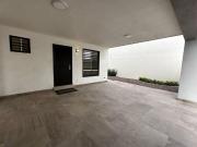 CASA EN VENTA EN FRACCIONAMIENTO PRIVADO EN GUADALUPE,N.L