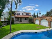 Casa en venta en fraccionamiento privado En Lomas de...