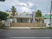 CASA EN VENTA EN FRACCIONAMIENTO PRIVADO LOS ÁLAMOS