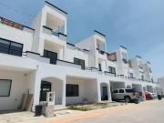 CASA EN VENTA EN FRACCIONAMIENTO PRIVADO OASIS,COLONIA...