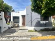 ¡CASA EN VENTA EN FRACCIONAMIENTO PRIVADO RIVIERA 1!...