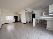 CASA EN VENTA EN FRACCIONAMIENTO PUENTE DE CANTERA...