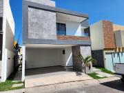 Casa en Venta en Fraccionamiento Residencial!