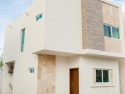 Casa en Venta en Fraccionamiento Residencial Con Acceso...