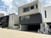 Casa en Venta en Fraccionamiento Residencial Paseo de la...