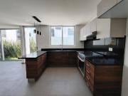 CASA EN VENTA EN FRACCIONAMIENTO SANTA TERESA...