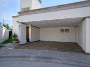 CASA EN VENTA EN FRACCIONAMIENTO SANTUARIA, SAN JUAN DEL...