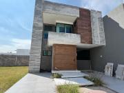 Casa en Venta en Fraccionamiento Tahona al Poniente de...