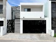 Casa en venta en fraccionamiento Valdivia 2