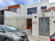 CASA EN VENTA EN FRACCIONAMIENTO VALLE DEL SOL DE 3...