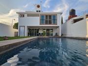 Casa en Venta en Fraccionamiento Vergeles de Oaxtepec,...