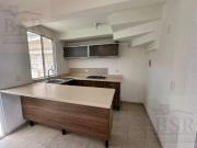 CASA EN VENTA EN FRACCIONAMIENTO VIÑEDOS QRO