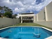 Casa en venta en fraccionamiento zona dorada