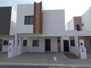 CASA EN VENTA EN FRACCIONAMIENTOIONAMIENTO LOMAS DE LAS...