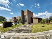 CASA EN VENTA EN FRACCIONAMIENTOS 3 RIOS