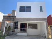 CASA EN VENTA EN FRACCTO. EL SAUCEDAL ATRAS DE PASEO...