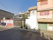 Casa en venta, en Framboyanes Colonia la Perla, 2 pisos,...